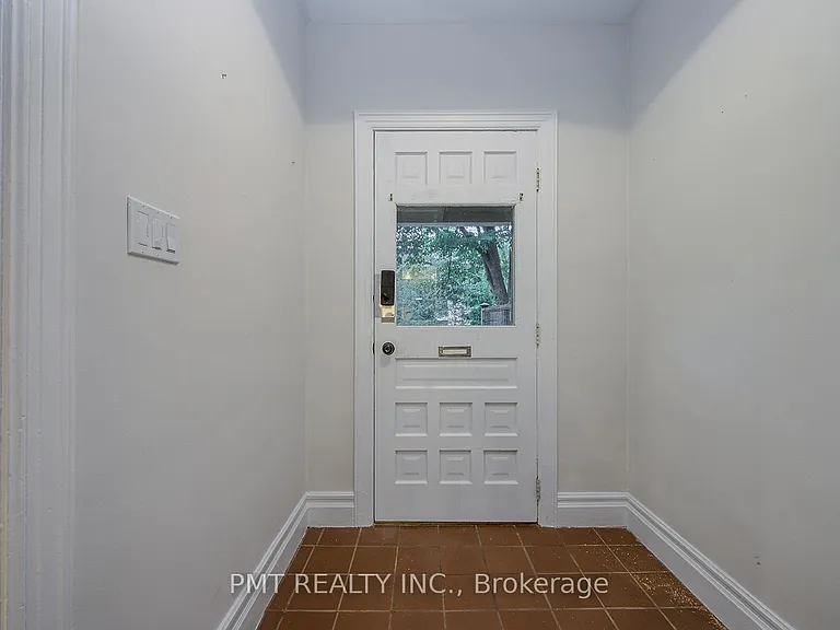 47 Herbert Ave — Photo 20