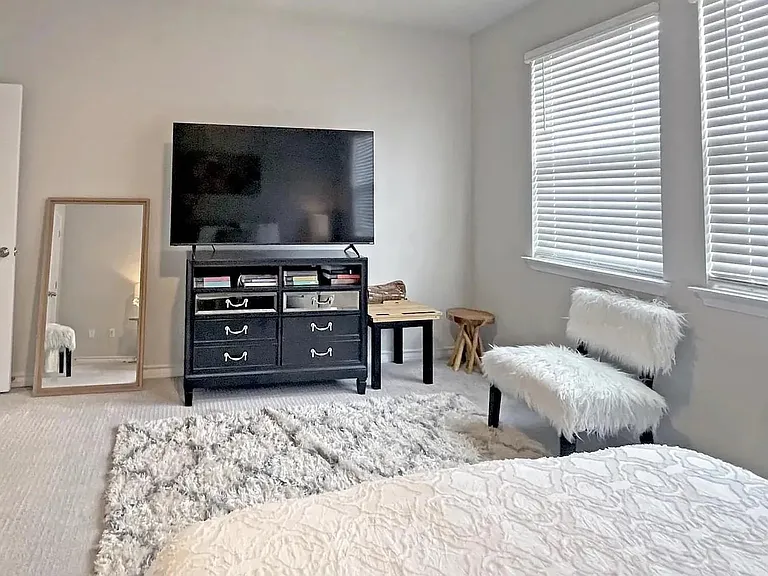 7516 Saginaw Dr — Photo 15