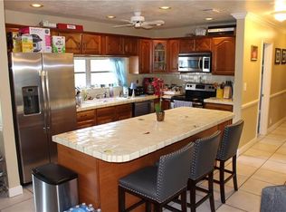 1110 SE 7th St, Deerfield Beach, FL 33441