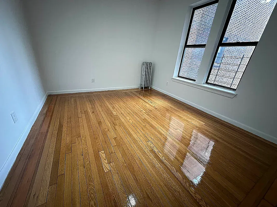 4652 Manhattan College Parkway — Photo 3