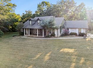 21660 Calen Dr, Claremore, OK 74019