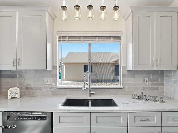 2nd image of 2988 W Laquila Aerie