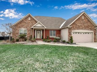 1 Nicholas Ln, Lancaster, NY 14086