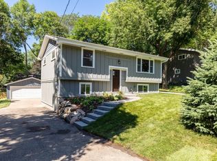 5972 Gumwood Rd, Mound, MN 55364