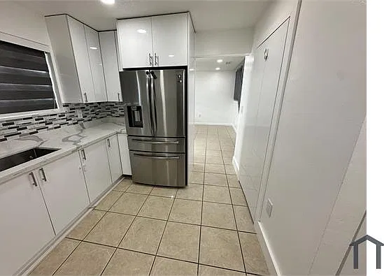 4380 NW 116th Ave — Photo 3