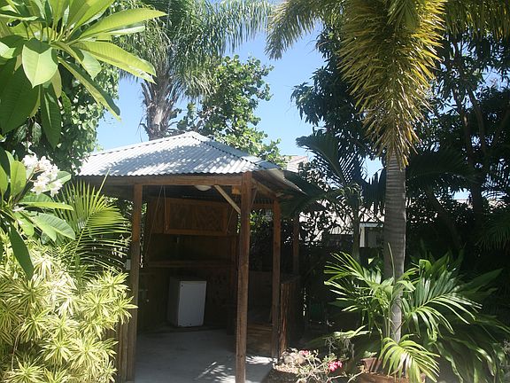 Tiki Bar