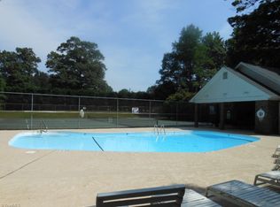 2005 Winding Ridge Ct, Winston Salem, NC 27127