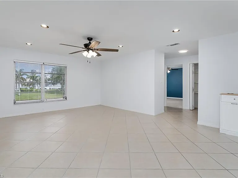 180 Cypress Way E #B212 — Photo 2