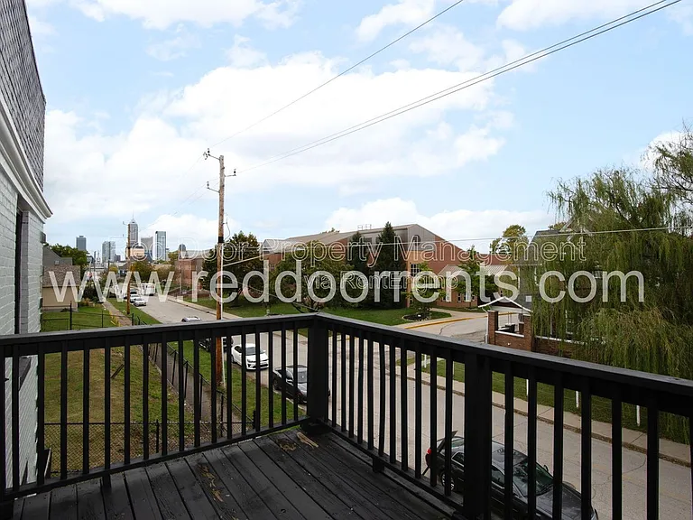 1329 E Market St #8 — Photo 29