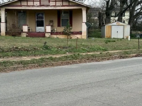 800 Dover Ave, Sheffield, AL 35660