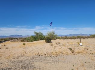 S Frontage Rd, Yucca, AZ 86438
