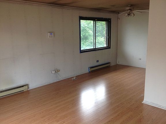 5th image of 344 Klein Creek Ct APT E