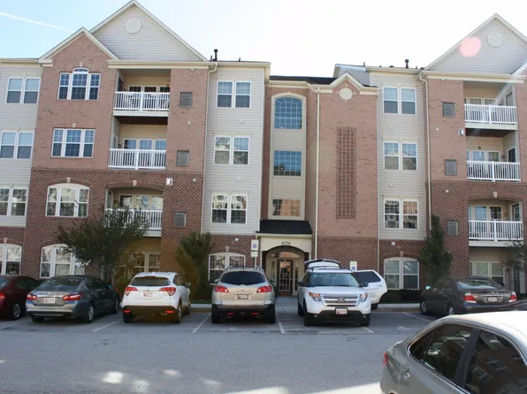 8270 Stone Crop Dr, Ellicott City, MD 21042