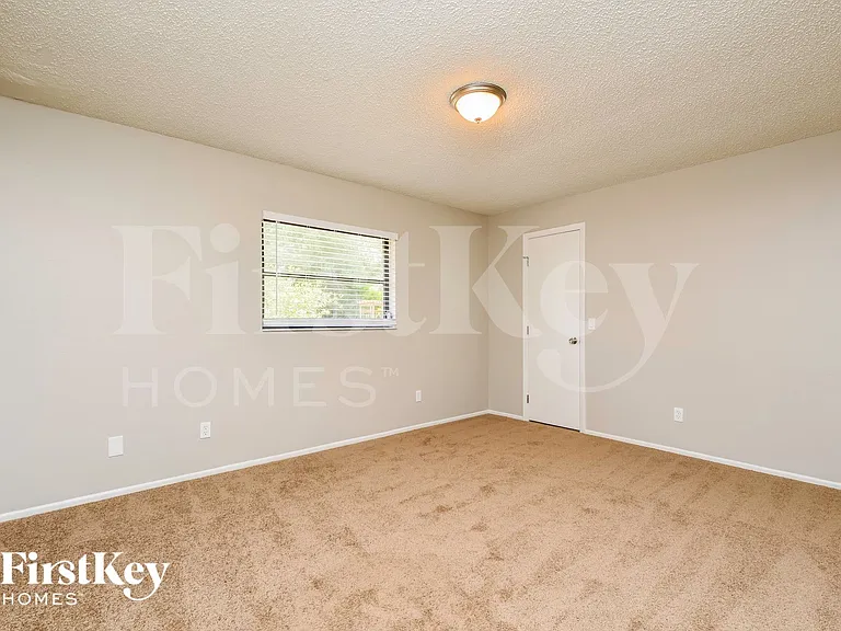 1000 Vega Ave NW — Photo 12