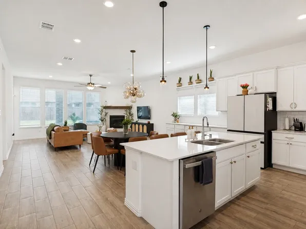 1145 Canuela Way, Justin, TX 76247