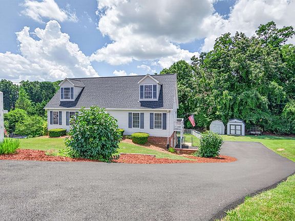 4th image of 170 Cullen Ct
