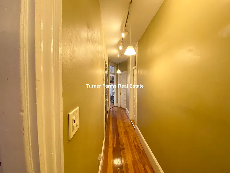 12 Oswald St #2A — Photo 12