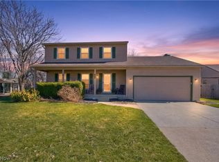 127 Cumberland Ct, Elyria, OH 44035