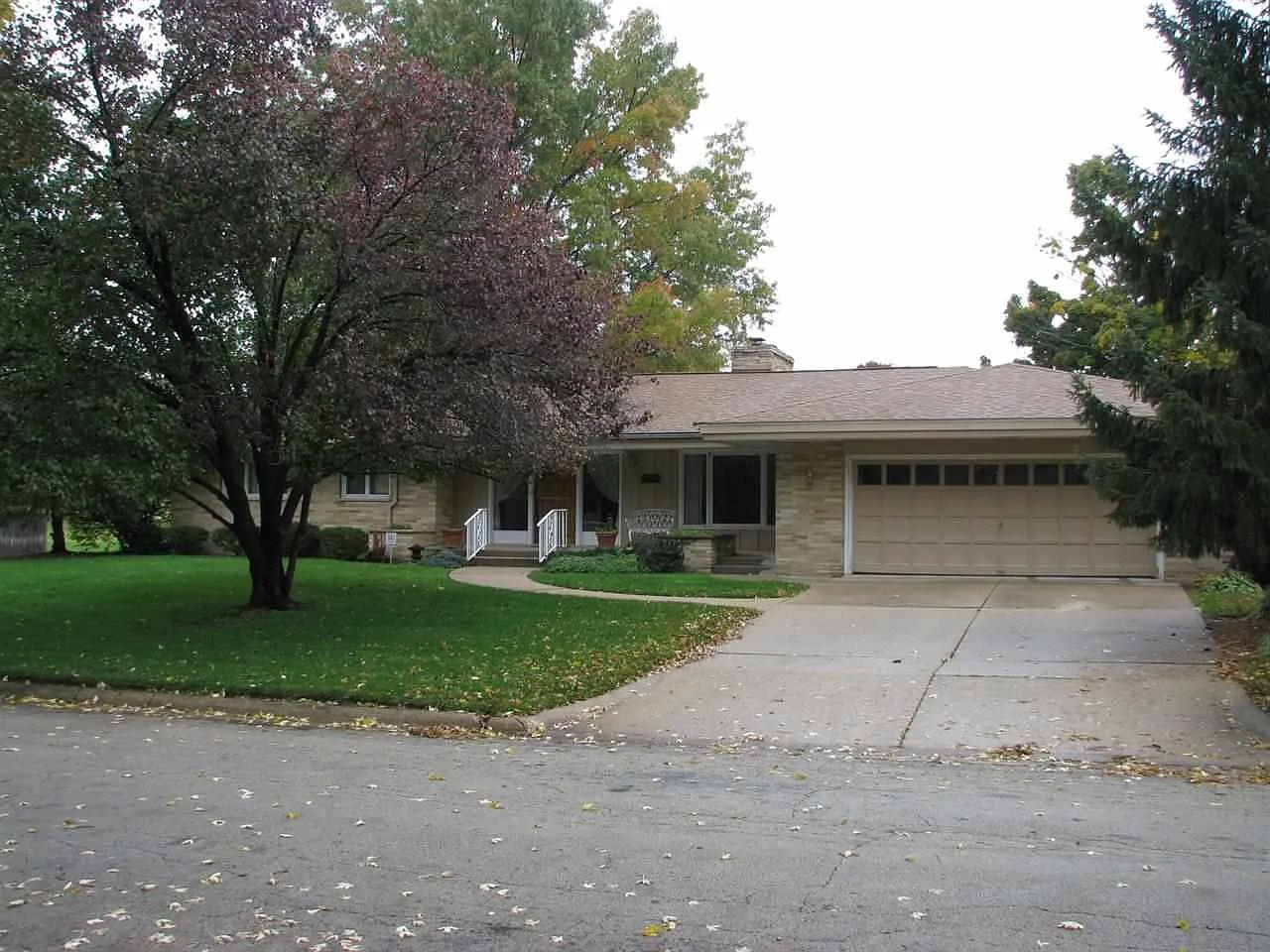 2703 Country Club Ter photo 1