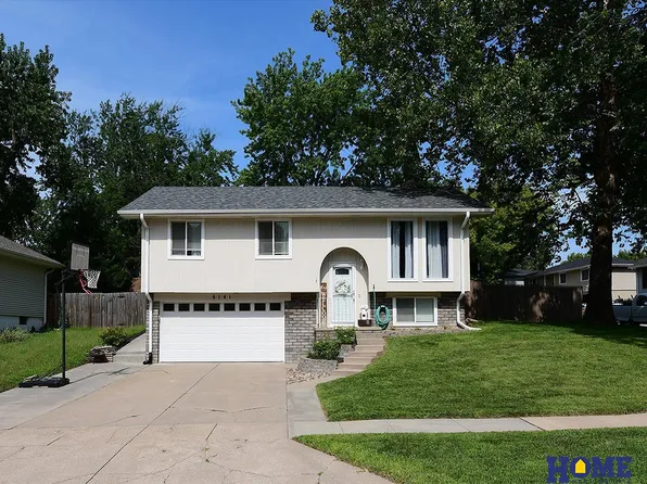6141 NW Gary St, Lincoln, NE 68521