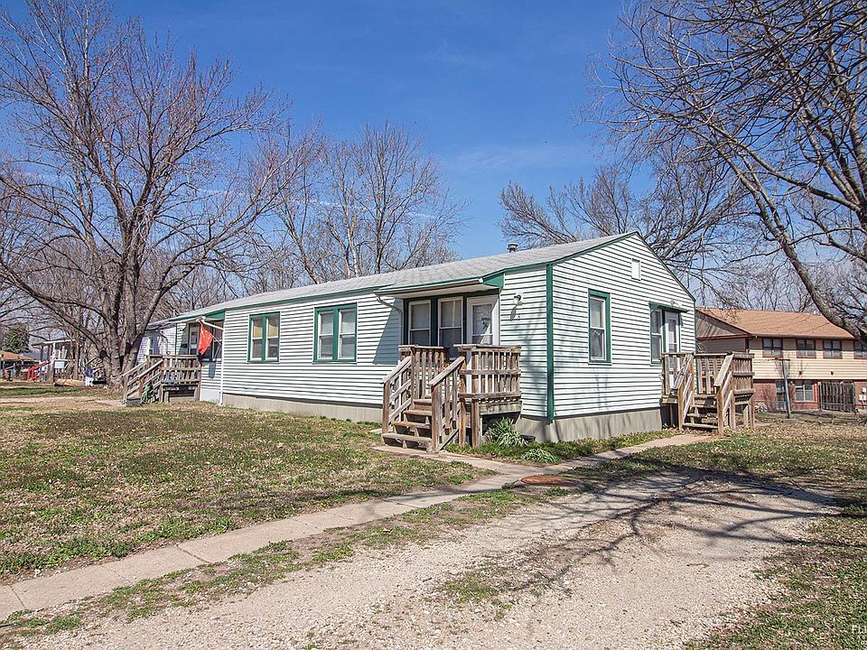 1st image of 6 Lincoln Cir
