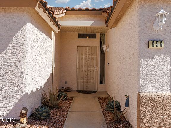 3rd image of 656 Mountain Rdg