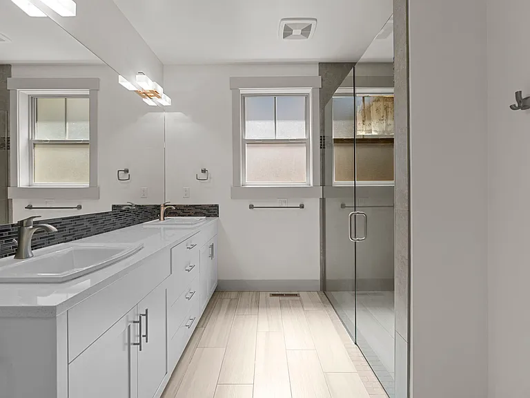 1496 NW Discovery Park Dr — Photo 47