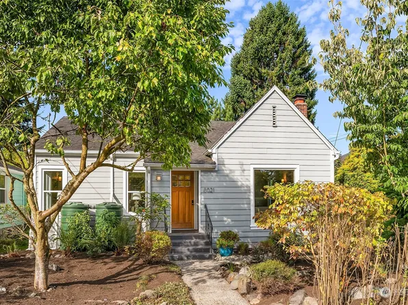 8021 29th Avenue NW, Seattle, WA 98117