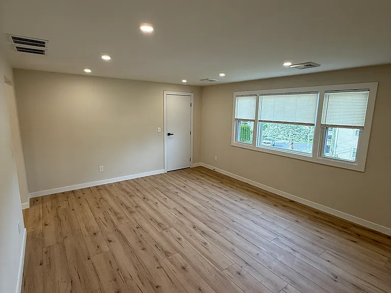 5 Whitman St #2 — Photo 8