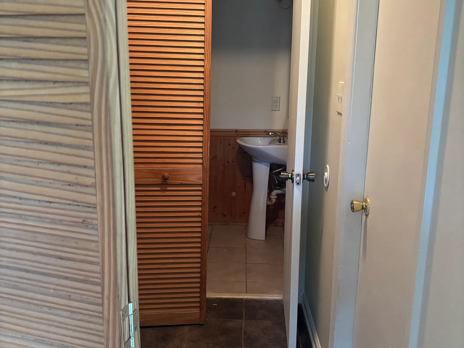 3 bed, 1.5 bath, 1200 sqft, $1,800 — Photo 4