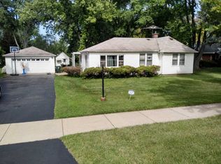 622 S Plum Grove Rd, Palatine, IL 60067