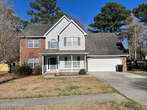 104 Dunwoody Dr, Jacksonville, NC 28546