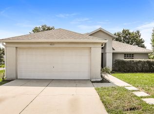 4863 Treasure Cay Rd, Tavares, FL 32778