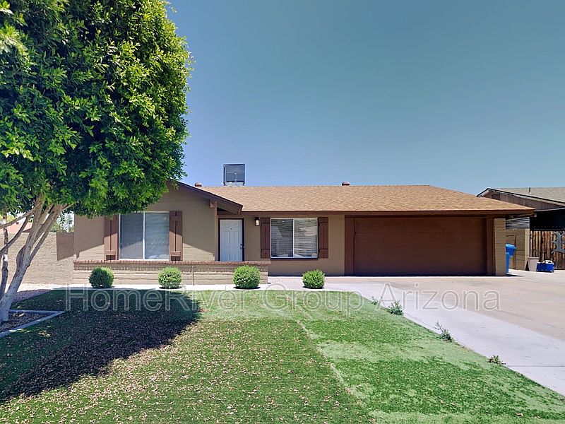 1st image of 7646 W Glenrosa Ave