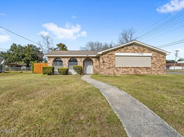 4811 Bronfair Ave, Pascagoula, MS 39581