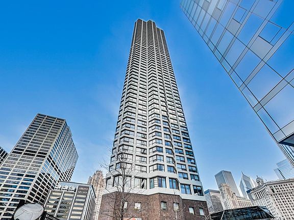 3rd image of 405 N Wabash Ave Unit 4302