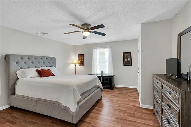 5010 Saint Claude Ave — Photo 7