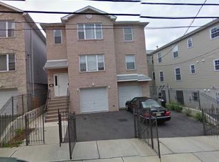 2325 Governor St, Newark, NJ 07102