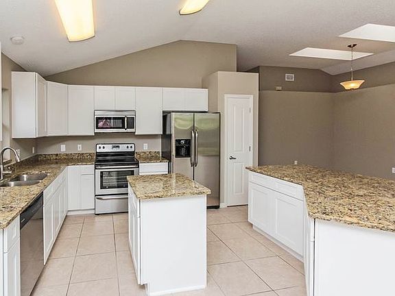 2nd image of 6617 Long Bay Ln