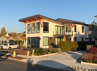 396 Sunset Ave N, Edmonds, WA 98020