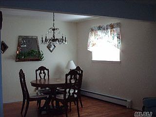 3rd image of 280 Mineola Ave
