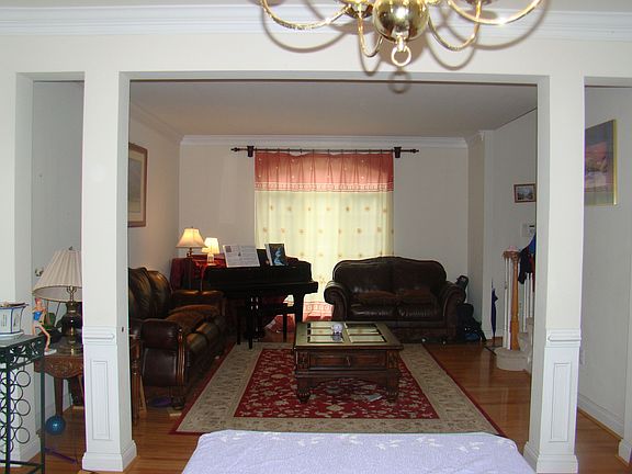 Guess + Dining Room