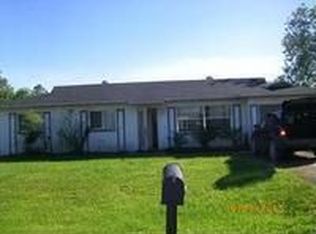 9470 Sedgefield Rd, North Fort Myers, FL 33917