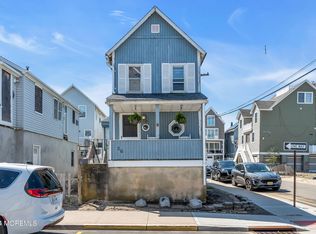 26 Surf St, Sea Bright, NJ 07760