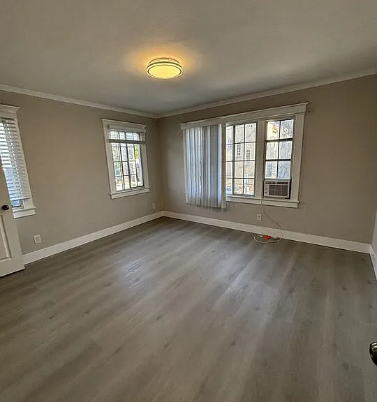 3055 W 12th Pl — Photo 11