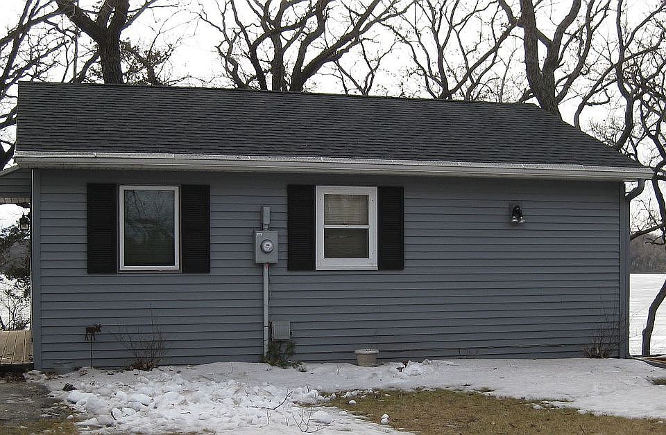 1st image of 224 E Amber Lake Dr