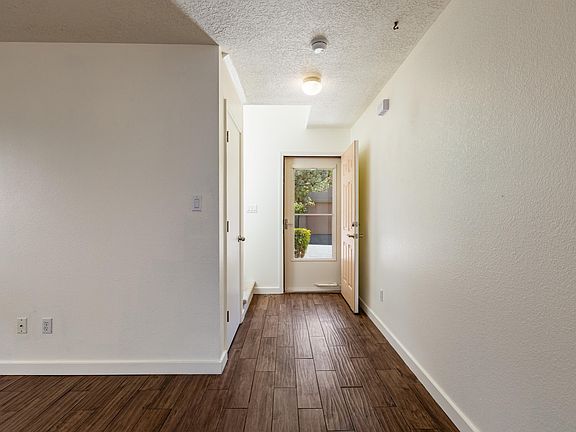 3rd image of 12509 Snowmass Way NE