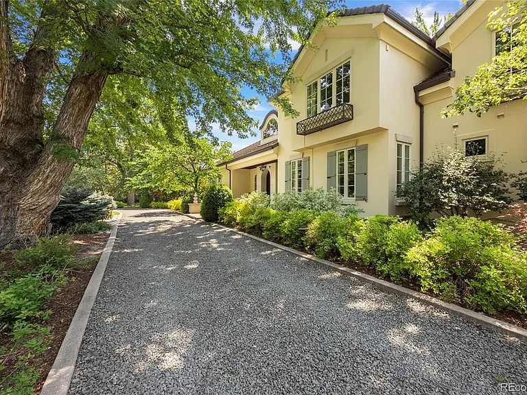 1350 E Greenwood Ln — Photo 41