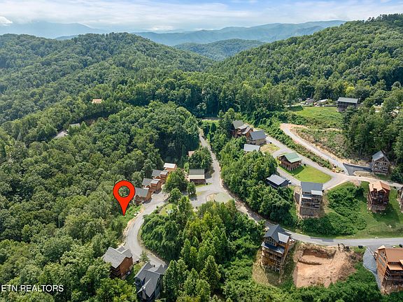3rd image of 0 Pine Valley Way Lot 8