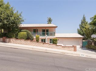 22765 Charlemont Pl, Woodland Hills, CA 91364